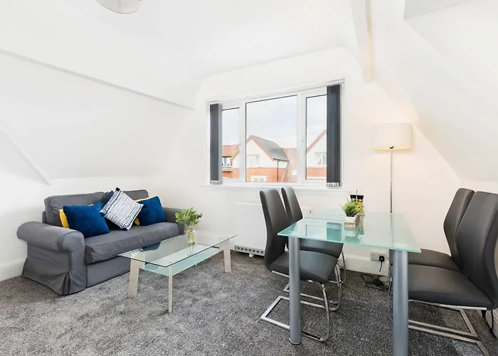 Sapphire Suite Moseley Mews, Birmingham By Staystaycations