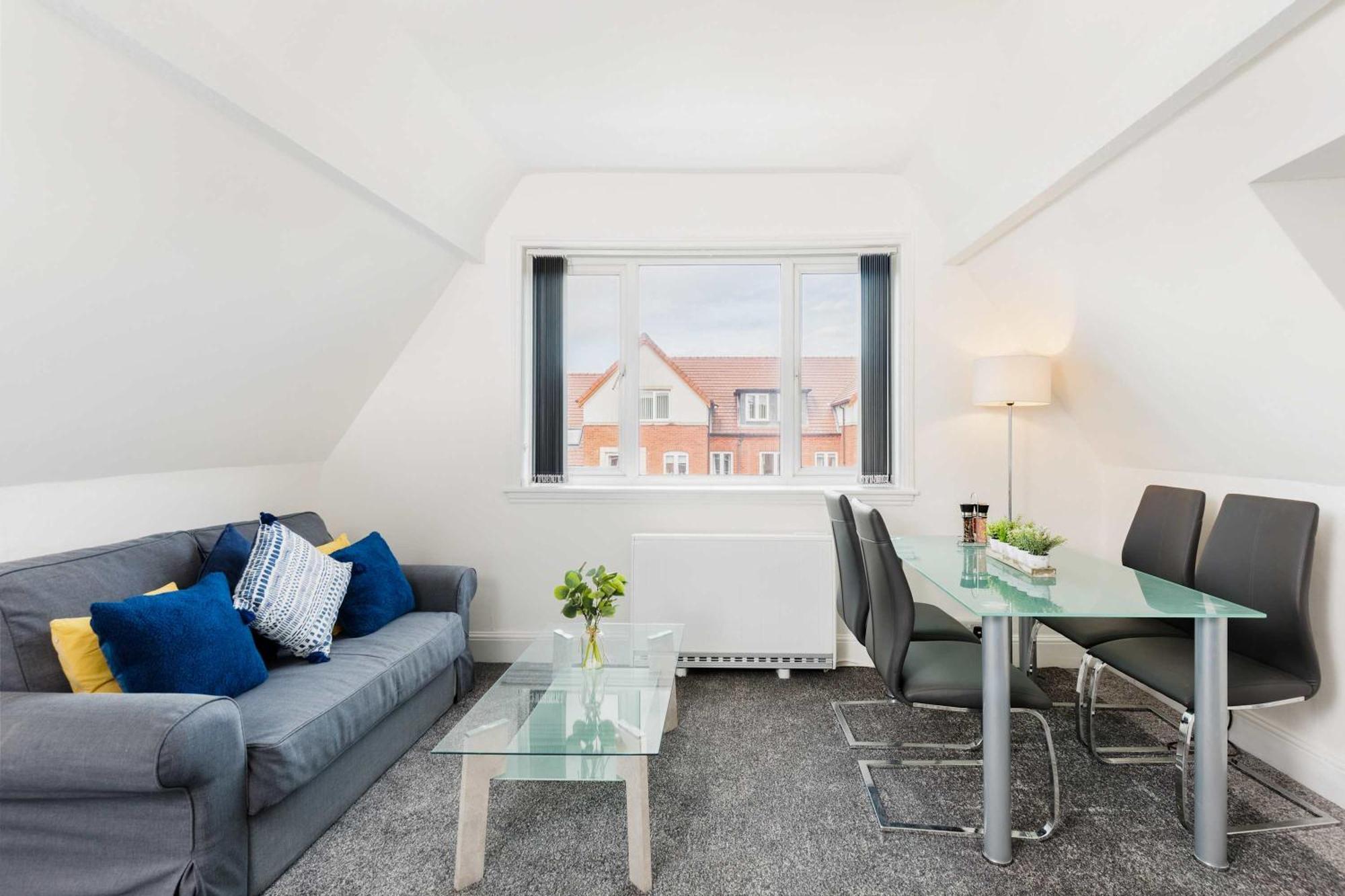 Apartment Sapphire Moseley Mews, By Staystaycations *